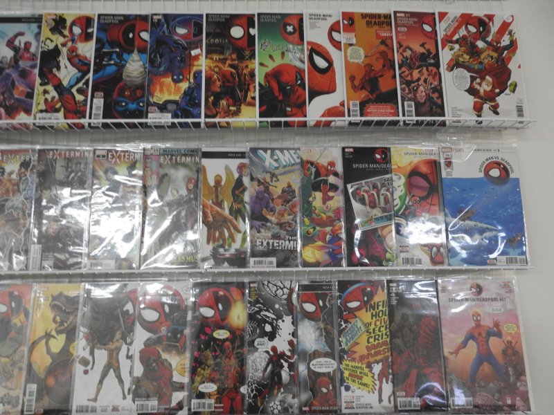 Huge Lot of 200+ Comics W/ Deadpool, Spiderman, Black Panther Avg. VF+ Condition