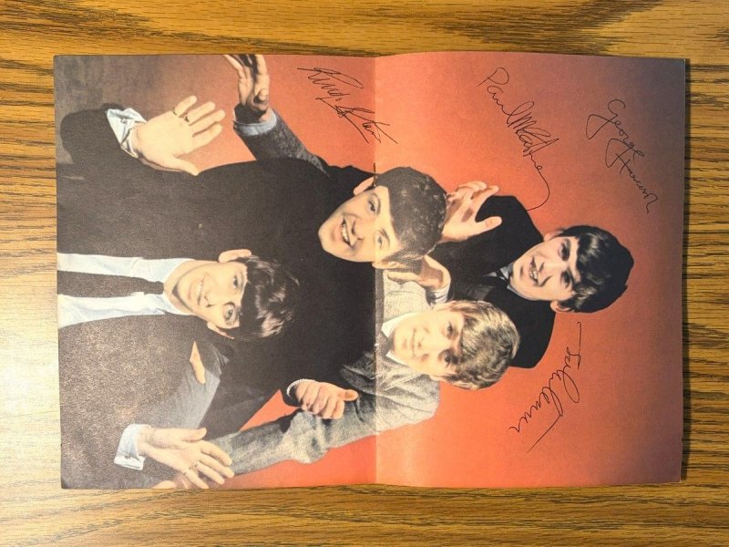 1964 Vintage THE BEATLES Picture Book Highlight Publications / PYX New York BOOK
