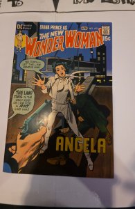 Wonder Woman #193 (1971) Angela