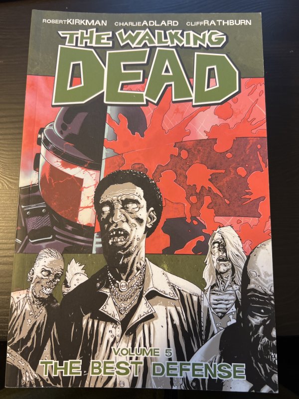 The Walking Dead V5: The Best Defense (TPB)