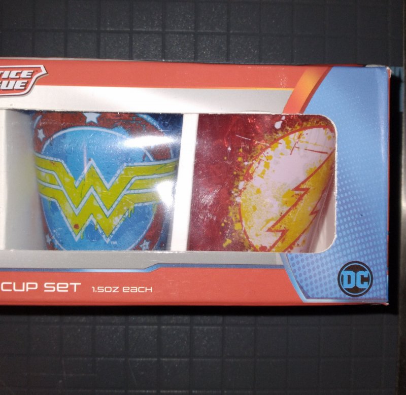 DC SUPERHERO SPLATTER PAINT LOGO | PLASTIC FREEZE GEL MINI CUP | SET OF 4-1.5OZ