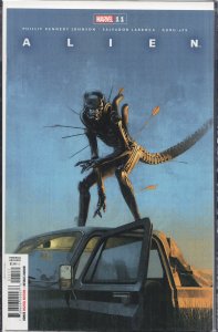 Alien #11 (2022) Alien / Aliens