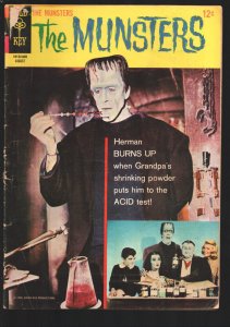 The Munsters #8 1966- Gold Key -TV series photo cover-King Kong story-VG-