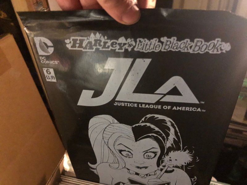 DC comics bulk lot 100+ comics.  70's - Current, Gd - NM.  Short box inc...