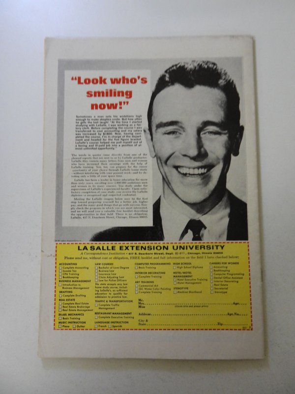 Captain Marvel #23 (1972) FN/VF condition