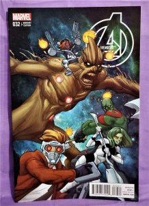 Jonathan Hickman AVENGERS #32 Pasqual Ferry Guardians Variant (Marvel, 2014)!