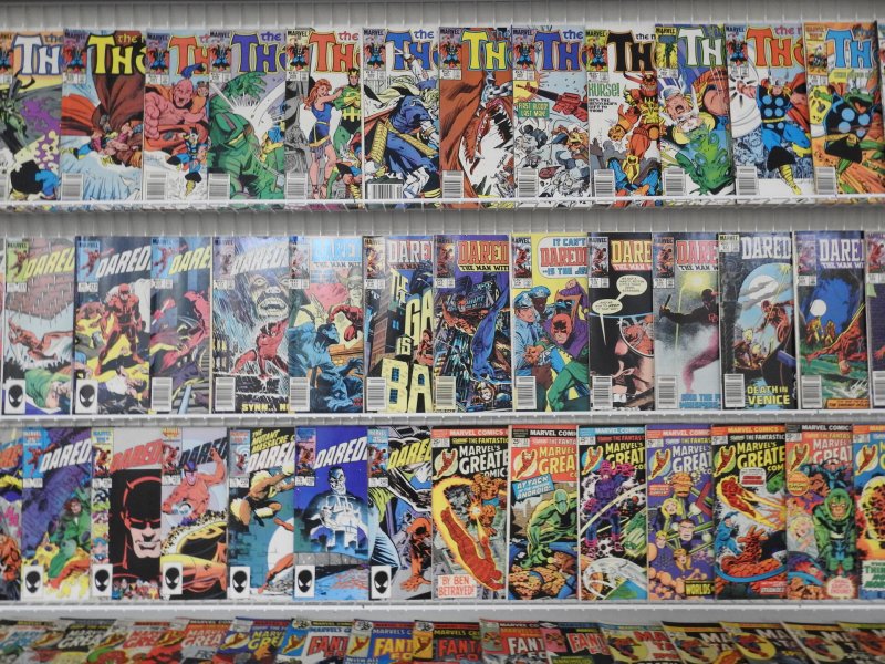 Huge Lot 190+ Comics W/ Captain America, Daredevil, Thor, FF+ Avg VG+ Condition!