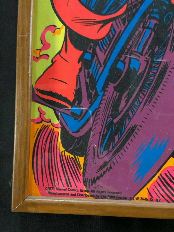 CAPTAIN AMERICA VINTAGE FRAMED BLACK LIGHT POSTER 1971