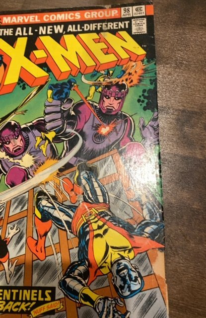 The X-Men #98 (1976)the sentinels are back - small piece out of lower cover