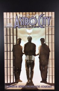 Kurt Busiek's Astro City #14 (1998)