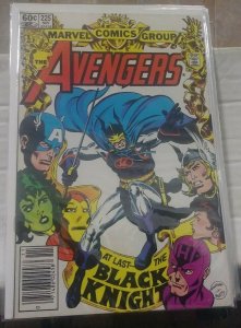 Avengers # 225 1983, Marvel +SHE HULK +ironman THOR+ return of the black knight 