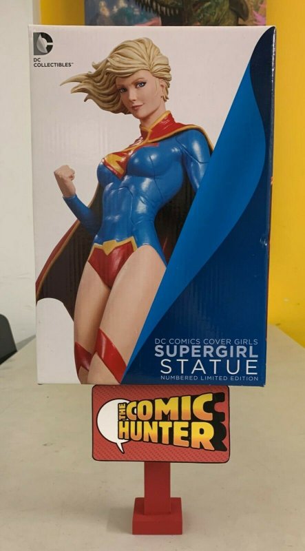 DC Comics Cover Girls Supergirl Statue Numbered Limited Edition 1297/5200 