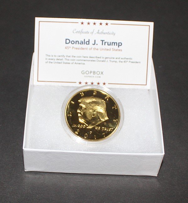 2017 Donald J. Trump Proof Coin