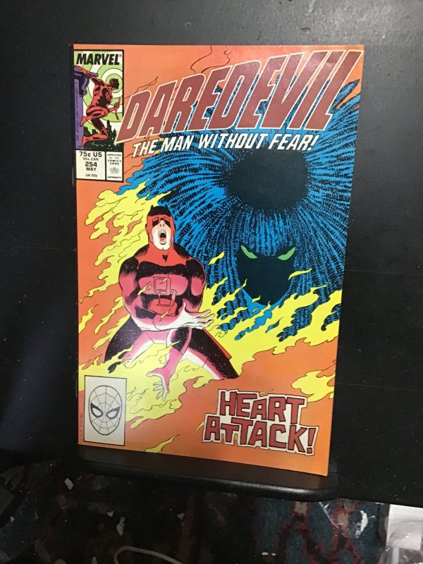 z Daredevil #254  (1988) 1st Typhoid Mary! Miller Art High-Grade! NM- Cvill CERT