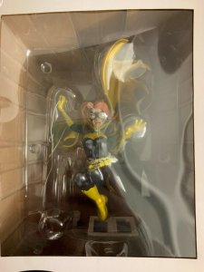 DC Comics Batgirl Jim Lee Statue ThinkGeek Chronicle Collectibles