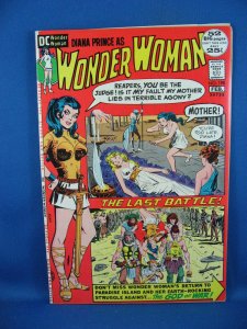 WONDER WOMAN 198  NM- 1972