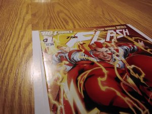 The Flash #1 Ivan Reis / Tim Townsend Cover (2011)