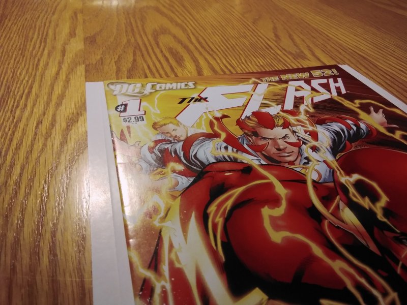 The Flash #1 Ivan Reis / Tim Townsend Cover (2011)