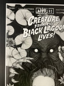 UNIVERSAL MONSTERS CREATURE F/T BLACK LAGOON LIVES #4 CVR B + 1:25 PROSHIPPER