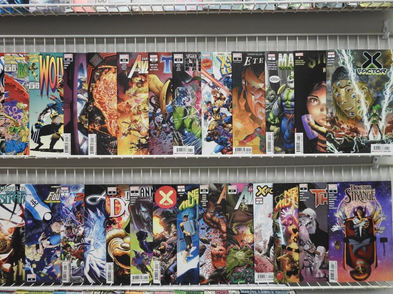HUGE lot of 240+ comics!