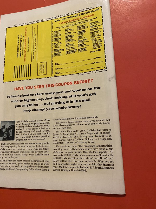 CAPTAIN MARVEL #29 (Marvel Comics) - Jim Starlin, Early Thanos appearance!