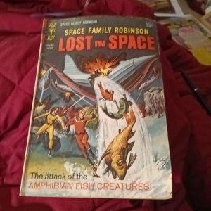 Space Family Robinson #32 February 1969 lost in space silver age TV show Comics