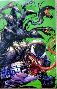 ? HOT VENOM #25 VIRGIN SIGNED BY TYLER KIRKHAM EXCLUSIVE VARIANT w/ COA