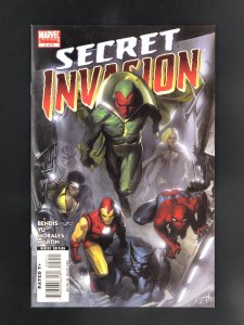 Secret Invasion #2 Gabriele Dell'Otto Cover (2008)