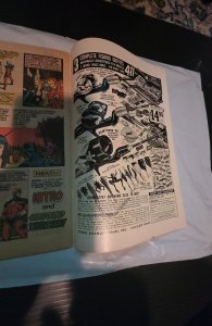 Captain Marvel #33 (1974)thanos vs capt marvelstarlin/Janson small chip B- cover