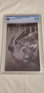 Dark Horse Presents Aliens - CBCS 9.8 - Platinum Variant