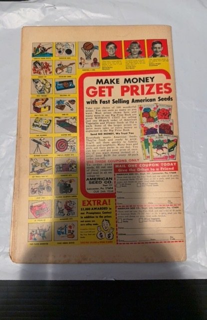 Ghosts #4 (1972)horror and ghost stories - foxxing/Spotting