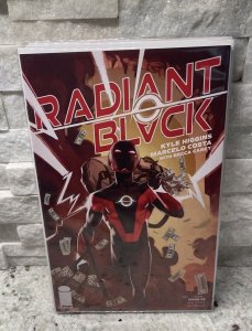 BLACK RADIANT 2 NM/NM+ VARIANT 1ST APPEARANCE OF RADIANT RED IMAGE COMICS 2021