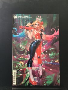 Harley Quinn #1 Derrick Chew Variant Cvr