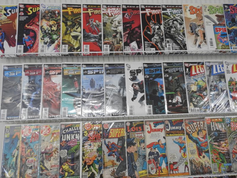 Huge Lot of 140+ Comics W/ Flash, Superman, Batman Avg. VF Condition.