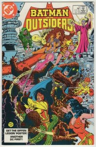 Batman and the Outsiders #5 >>> 1¢ Auction! No Resv! See More!