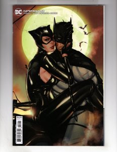 Catwoman #52 (2023)   / MC#303