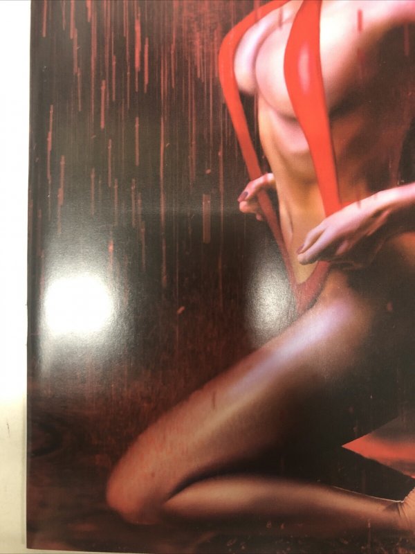 Vampirella Strikes (2022) # 1 Variant (NM) Dynamite Entertainment • Rare •