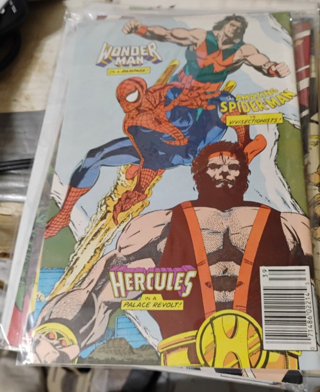 marvel comics presents  # 39  1990  WOLVERINE  SPIDERMAN WONDERMAN newstand