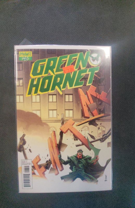 Green Hornet #26 Jonathan Lau Cover (2012)