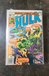 The Incredible Hulk #215 (1977)