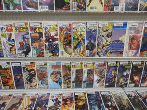 Huge Lot 160+ Comics W/ Hulk, Captain America, Spider-Man, +More! Avg VF