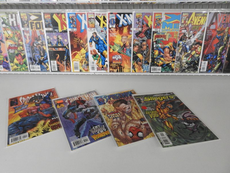 Huge Lot 120+ Comics W/ Hulk, Avengers, GI Joe+ Avg VF+ Condition