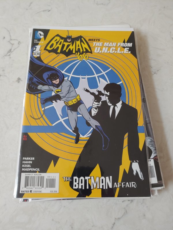 Batman '66 Meets The Man From U.N.C.L.E. #1 (2015)
