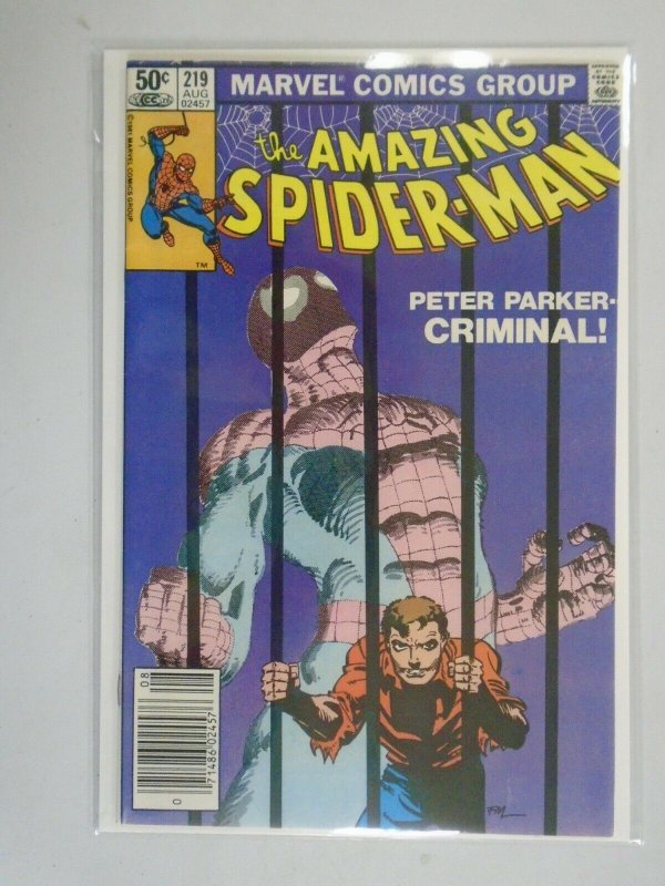 Amazing Spider-Man #219 Newsstand edition 8.0 VF (1981 1st Series)