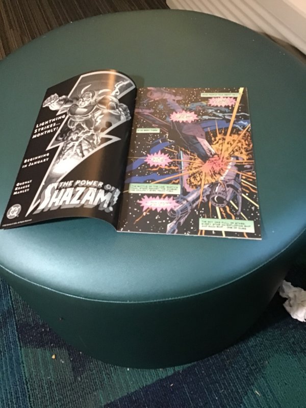 Babylon 5 #1 Newsstand Edition (1995) Super-High-Grade NM Wow! 1st issue key!