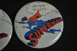 Superdad & Supermom Pins 3 National Periodicals - DC Comics (1967) ITB WH