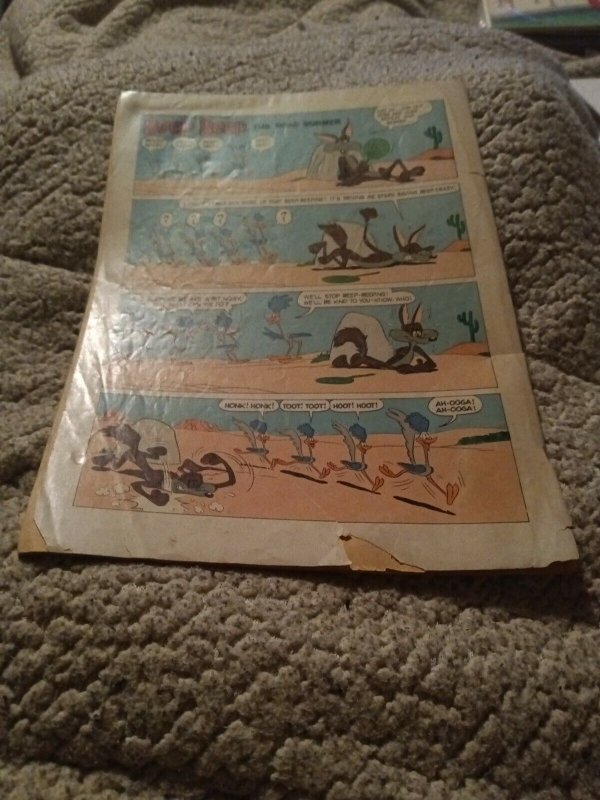 BEEP BEEP THE ROAD RUNNER DELL #2 FOUR COLOR 1008 Comics SILVER AGE CARTOON KEY