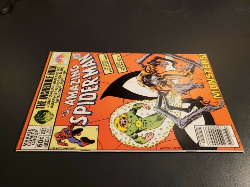 THE AMAZING SPIDER-MAN #235 VF+ 8.5 Tarantula Will-O-The-Wisp|