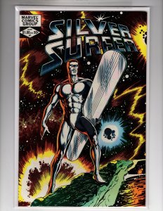 Silver Surfer #1 (1982) Stan Lee & John Byrne CLASSIC! / 13-MA#1