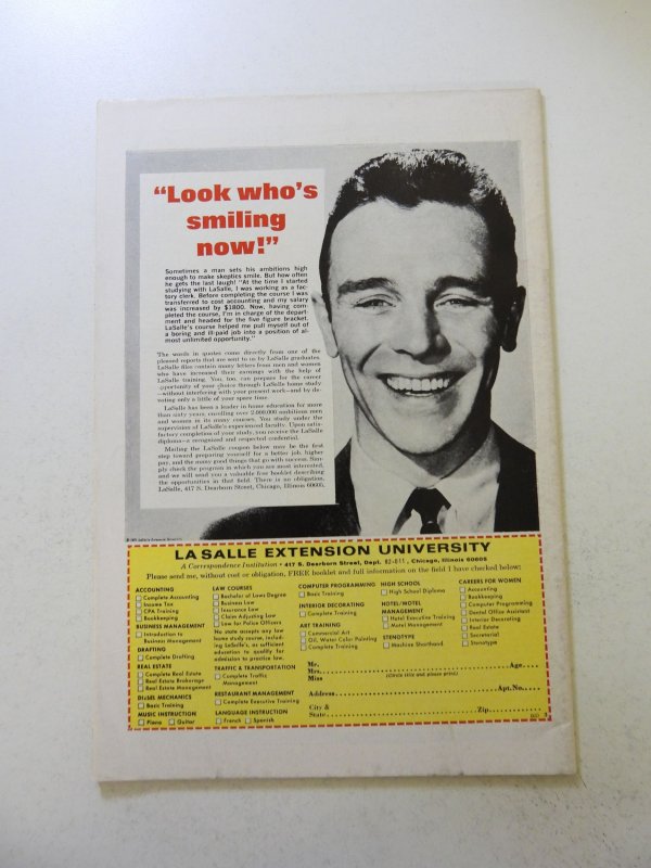 Captain Marvel #23 (1972) FN/VF condition